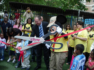 Lincoln Square Neighborhood Center Playground Opening June 2006
